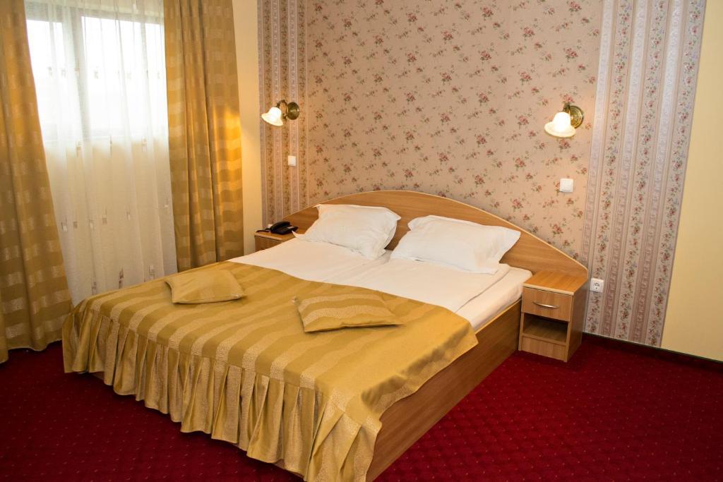 Hotel Xemar Arad Room photo