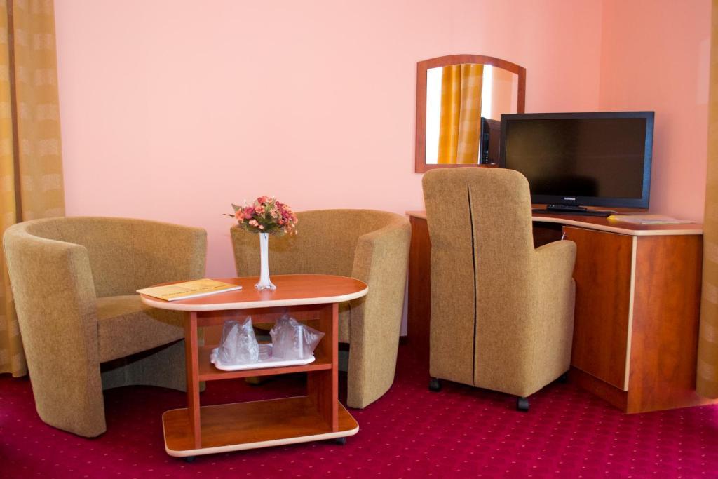 Hotel Xemar Arad Room photo